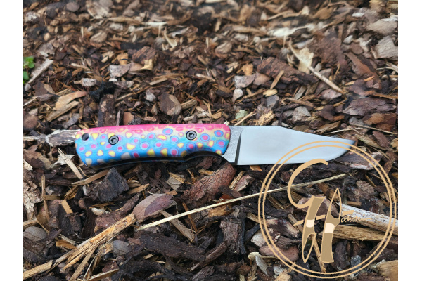 edc_girlpower_rainbow_mykiss_n690_pvd_dlc_knife_kydex_1